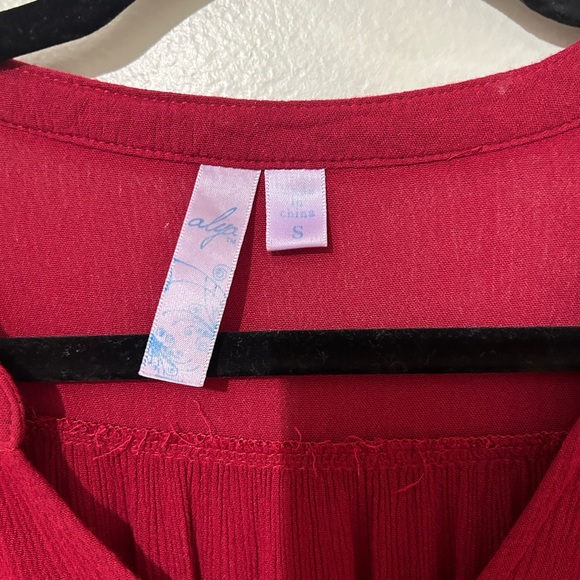 ALYA | long, flowy blouse in deep red - Picture 3 of 6